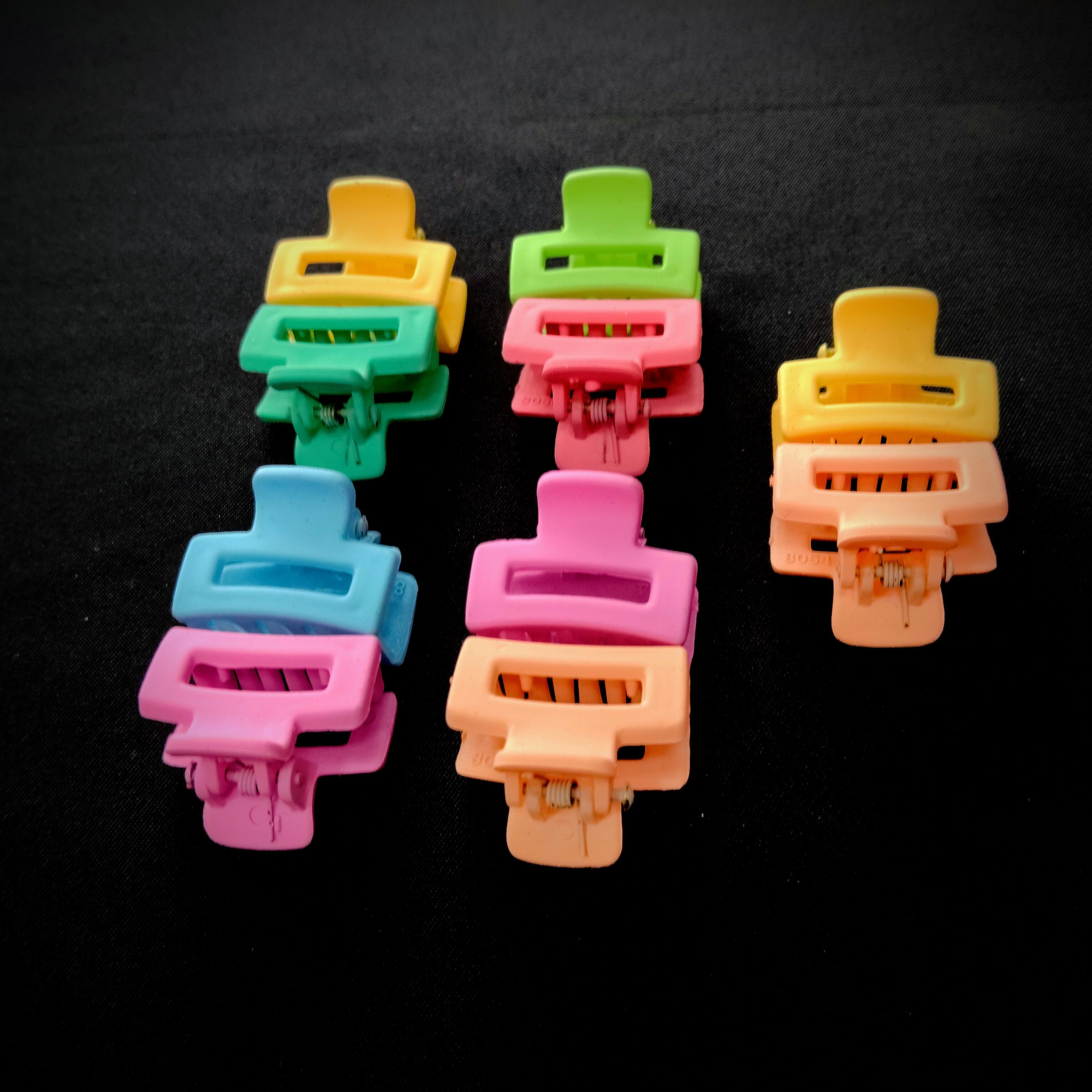 Mini Matte Hair Claw Clips – Pastel Assorted Colors, Non-Slip Jaw Accessories