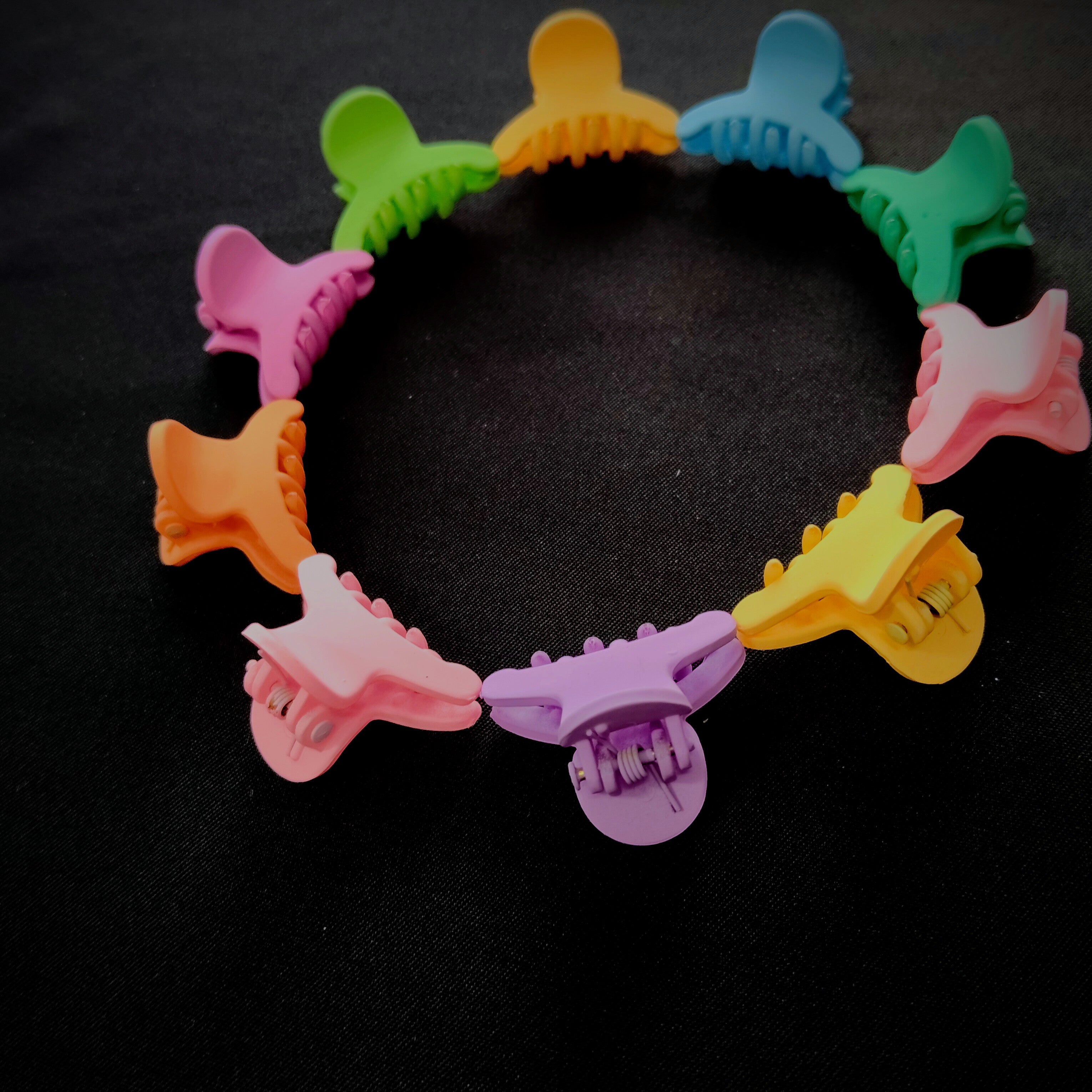 Mini Hair Claw Clips – Pastel Assorted Colors, Non-Slip Styling Accessories